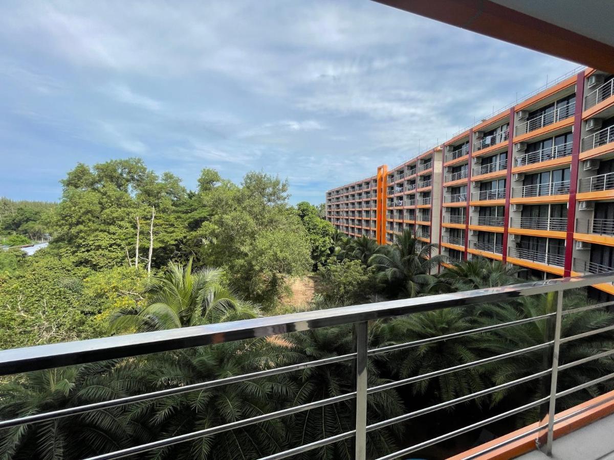 Mai Khao Beach Condotel - Family Condo In 600 Meters To Beach Ban Bo Sai Klang Kültér fotó