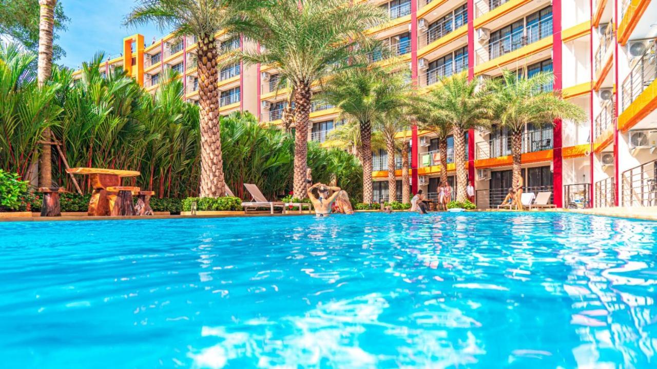 Mai Khao Beach Condotel - Family Condo In 600 Meters To Beach Ban Bo Sai Klang Kültér fotó